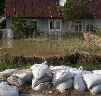Bihorul va avea hărţi de hazard pentru a preveni inundaţiile